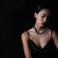 Load image into Gallery viewer, Abbraccio Collar