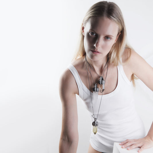 Gentle Contrast Necklace