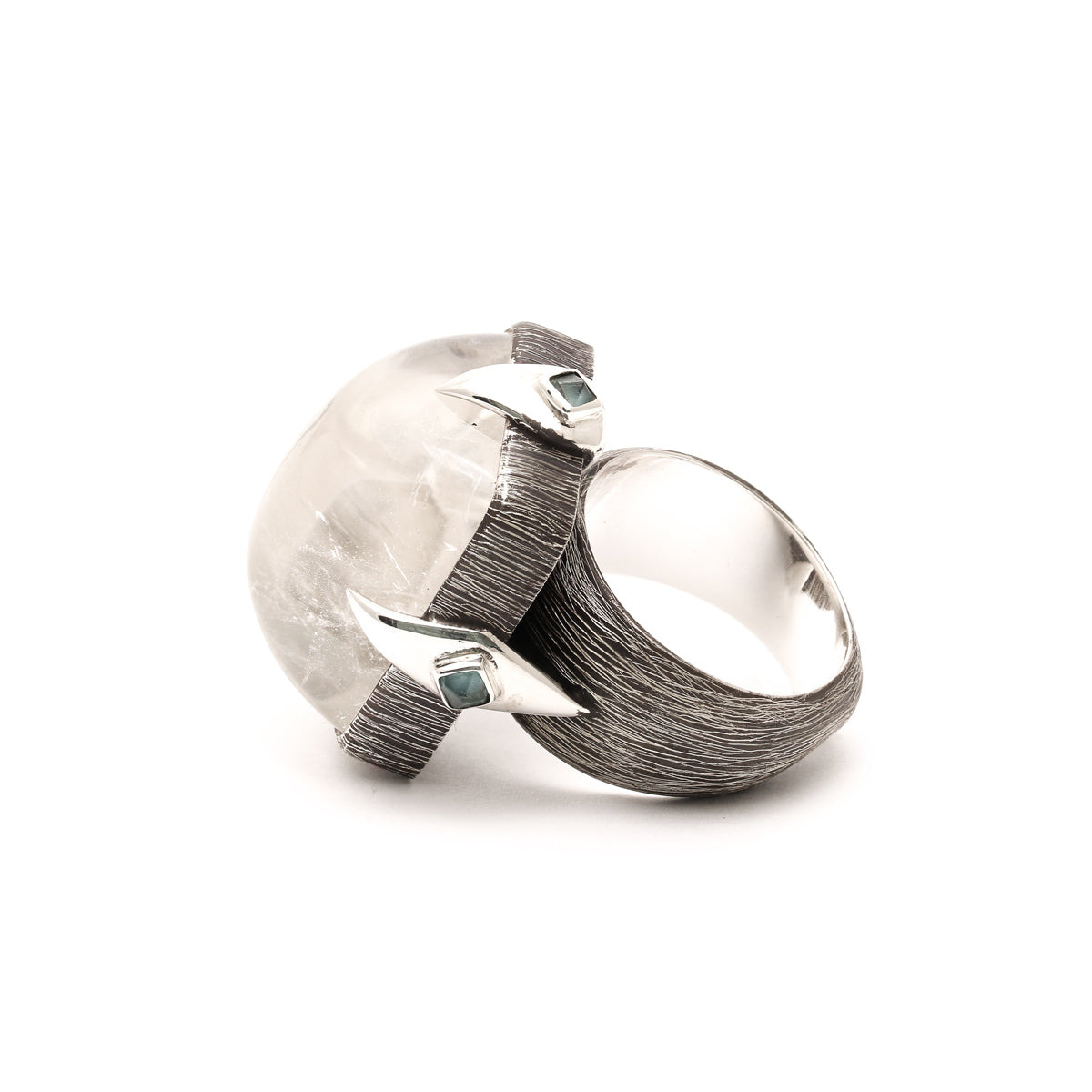 Attracting Light Ring