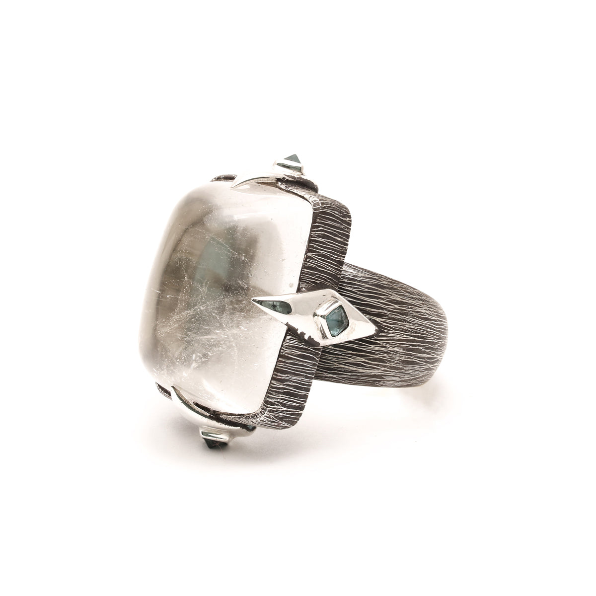 Attracting Light Ring