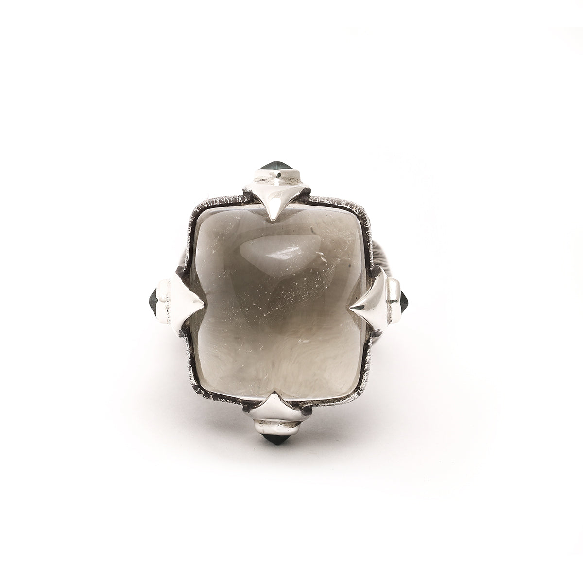 Attracting Light Ring