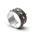 Load image into Gallery viewer, Captured Pearls Bracelet