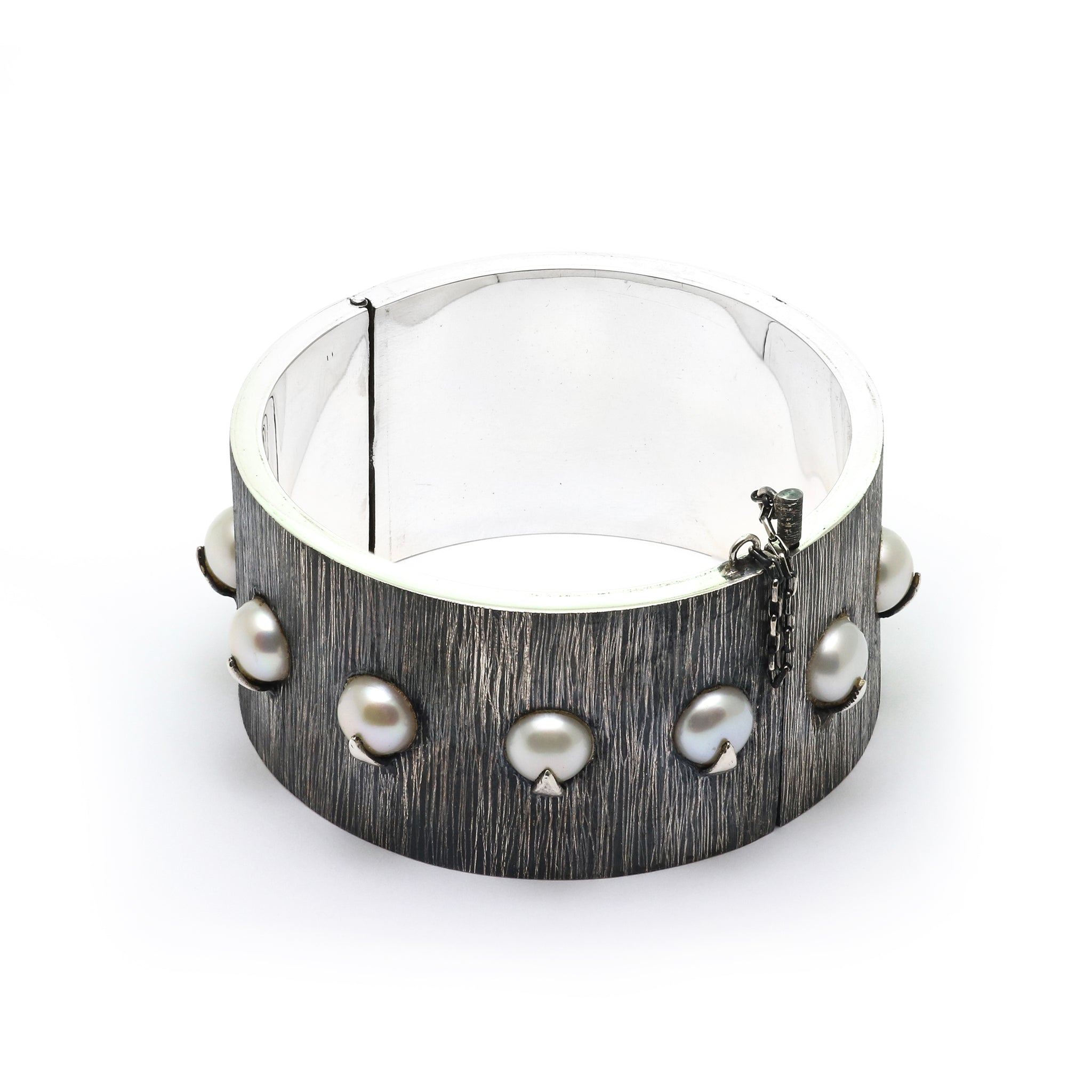 Captured Pearls Bracelet