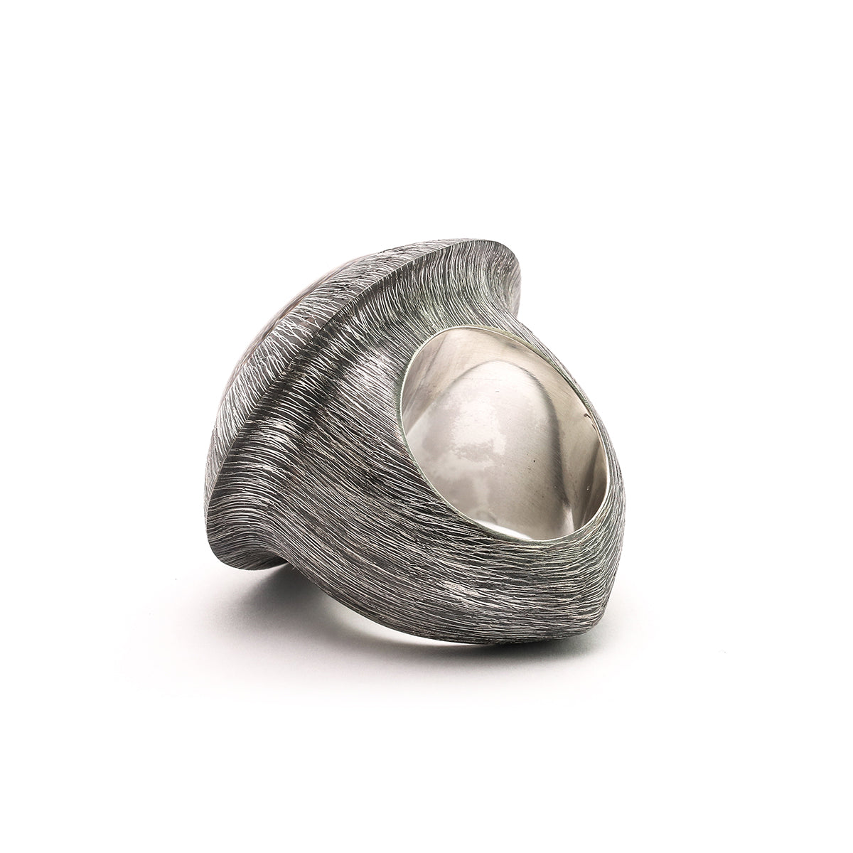 Luminescent Iris Ring