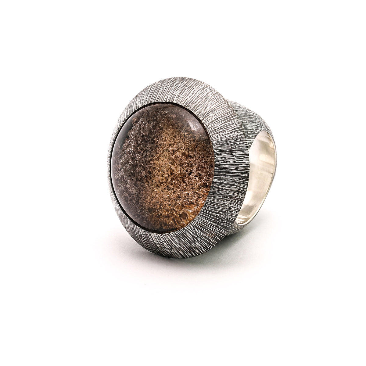 Luminescent Iris Ring