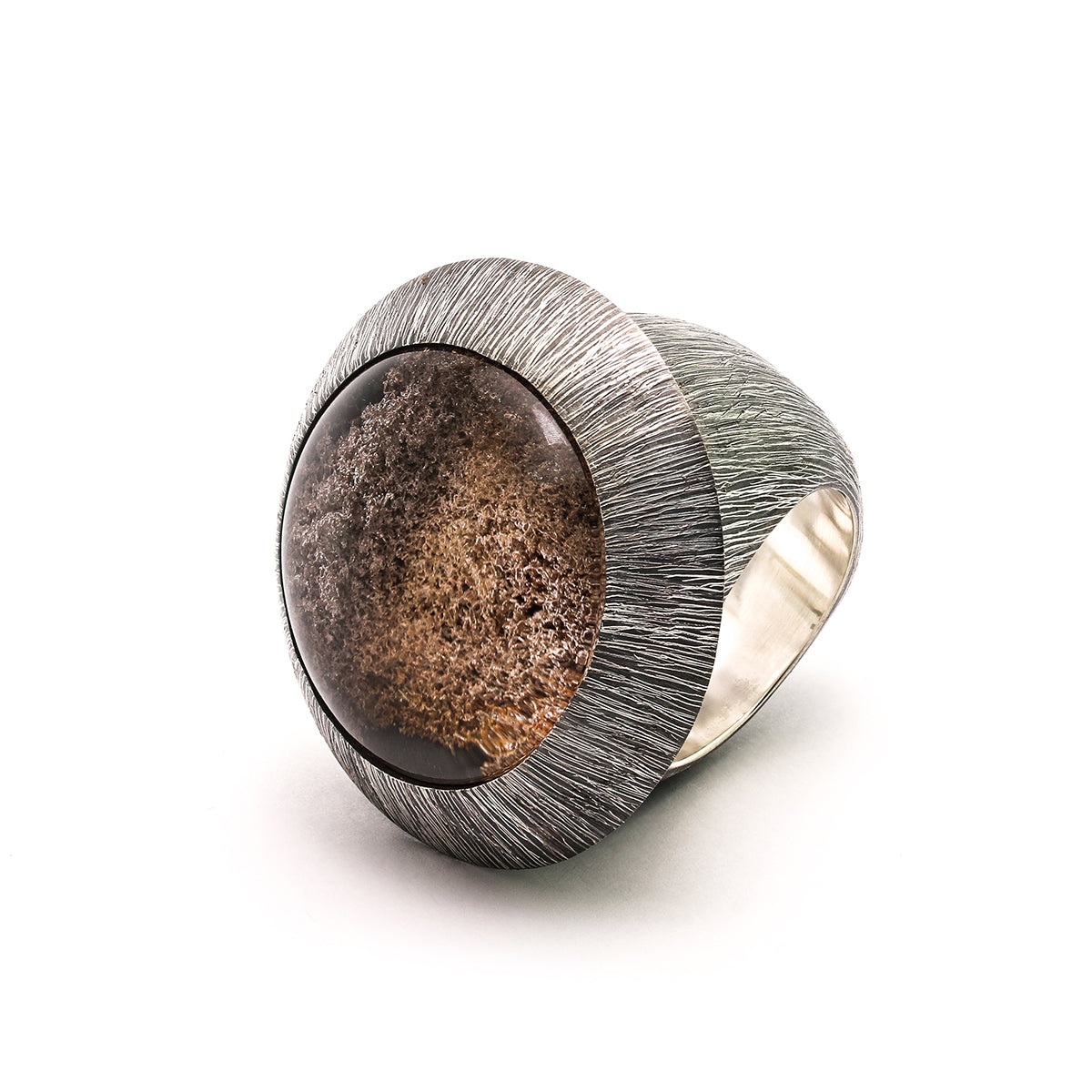 Luminescent Iris Ring