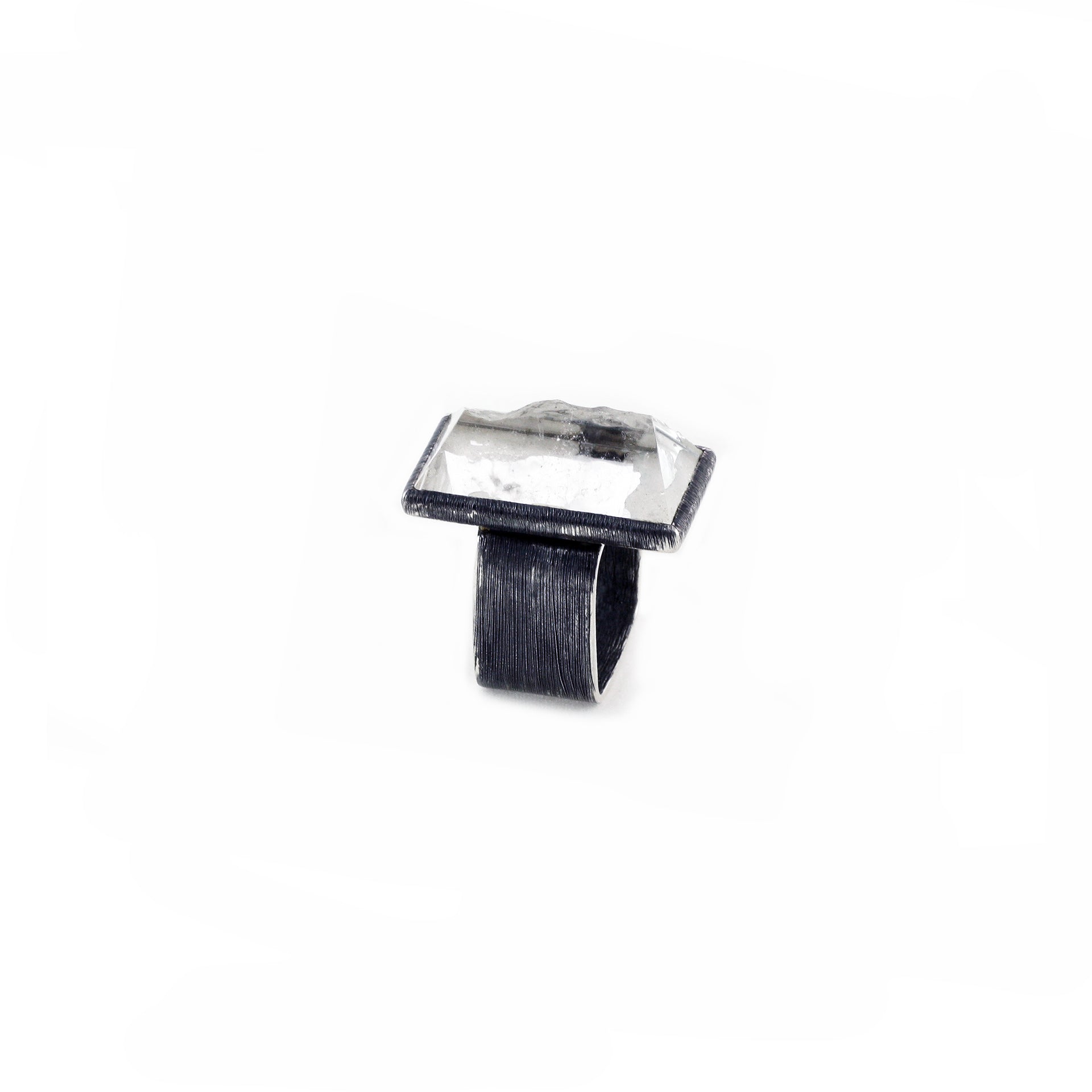 Prismatic Gate Ring