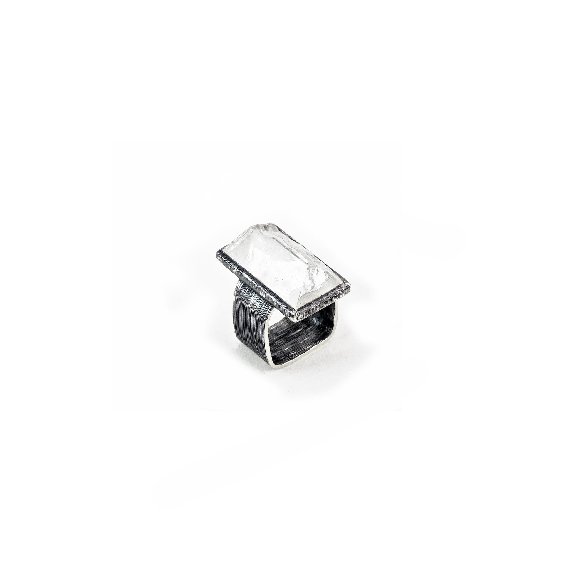 Prismatic Gate Ring