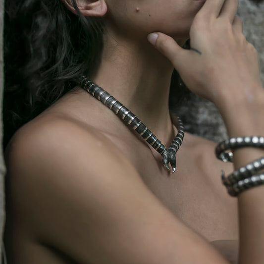 Serket Collar