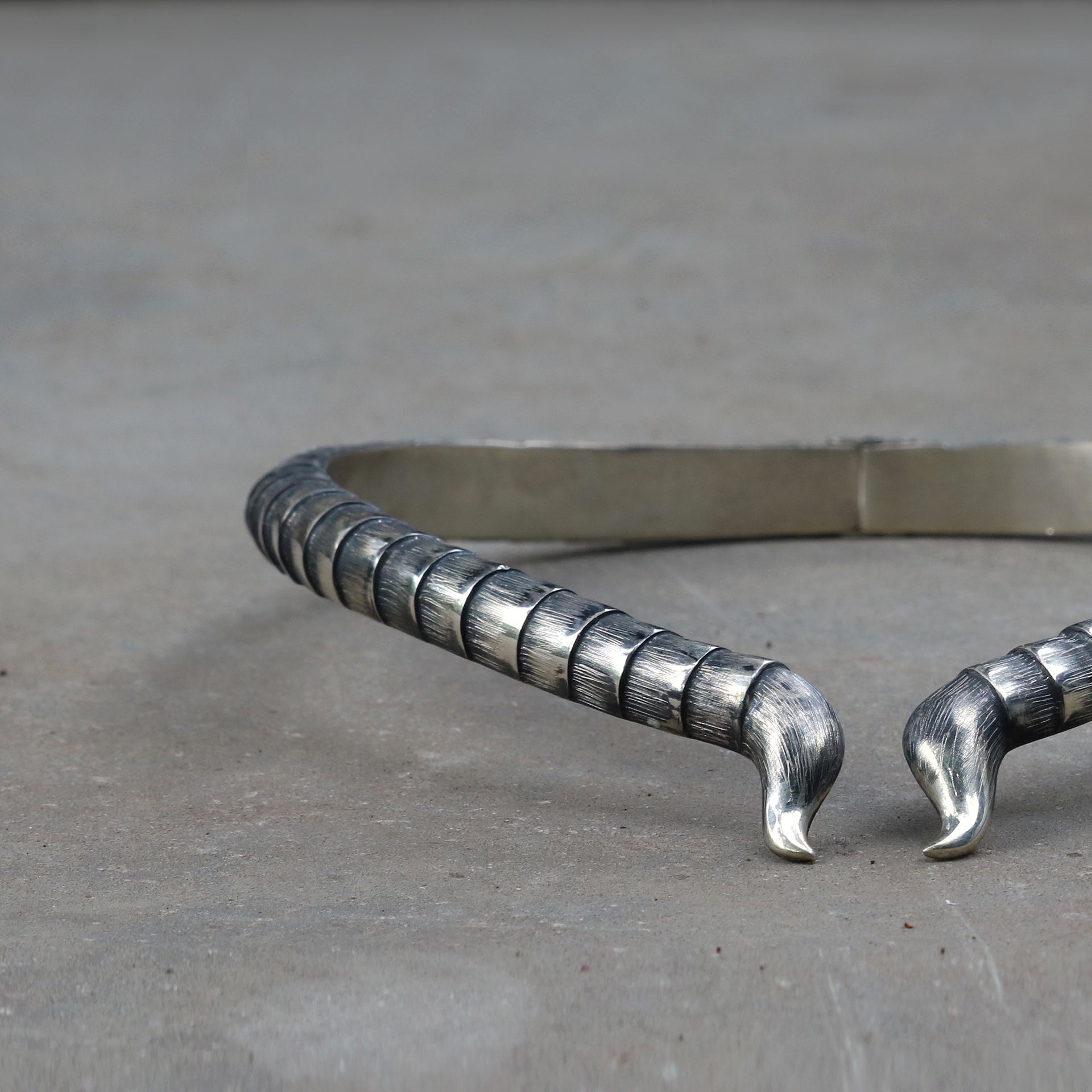 Serket Collar