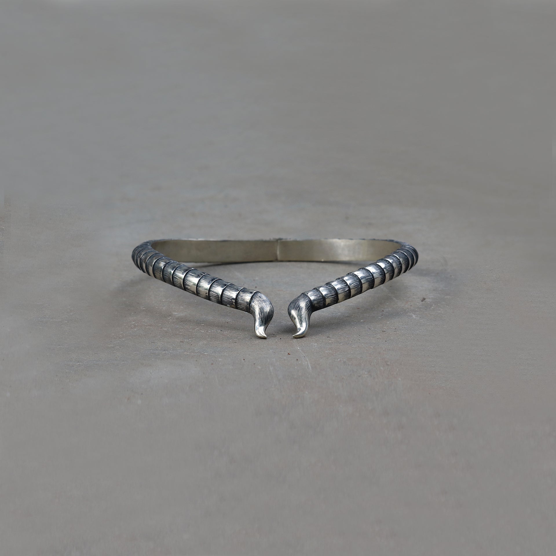Serket Collar