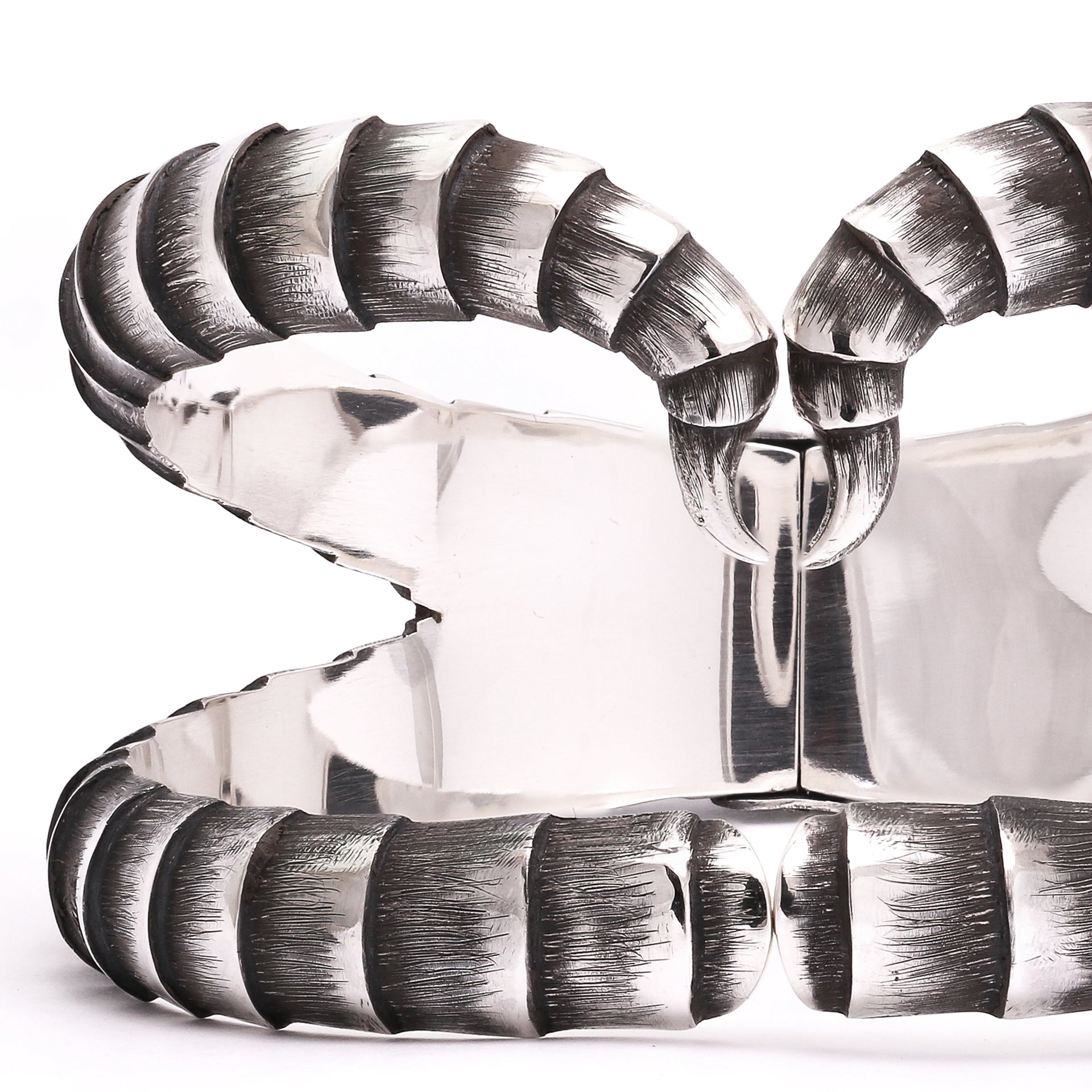 Sting Bracelet
