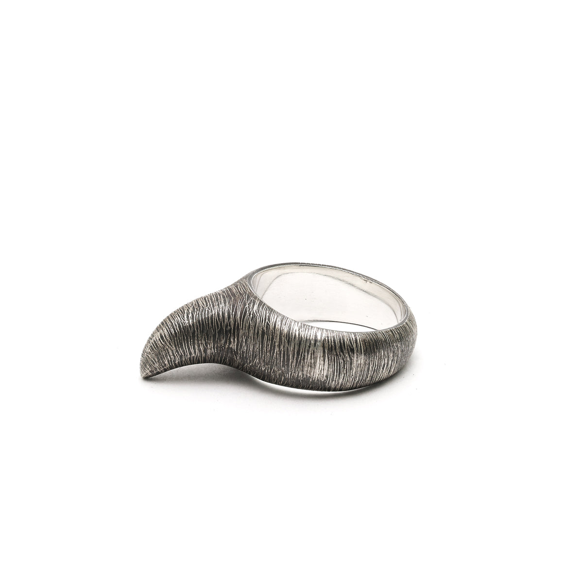 Wondrous Horn Ring