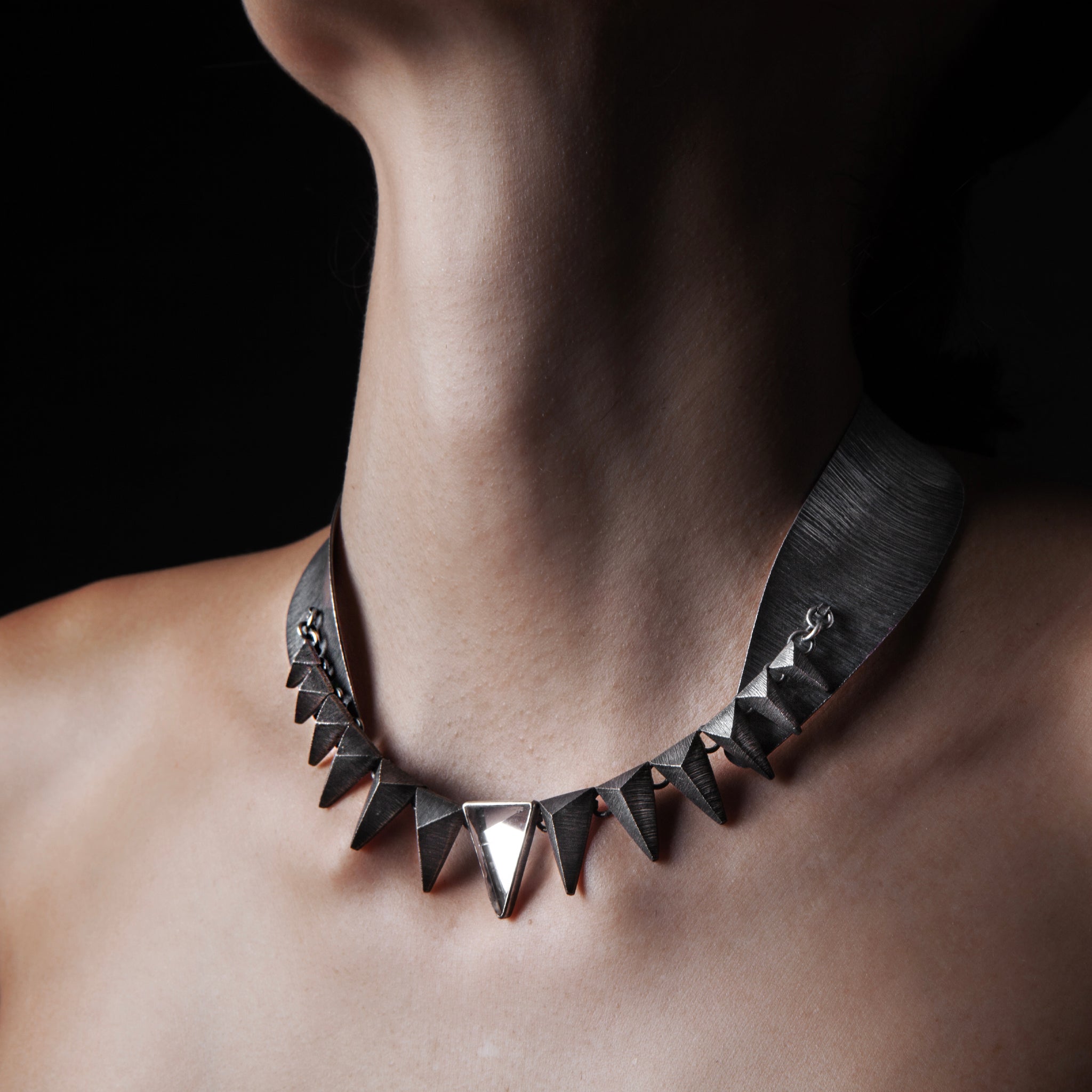 Abbraccio Collar