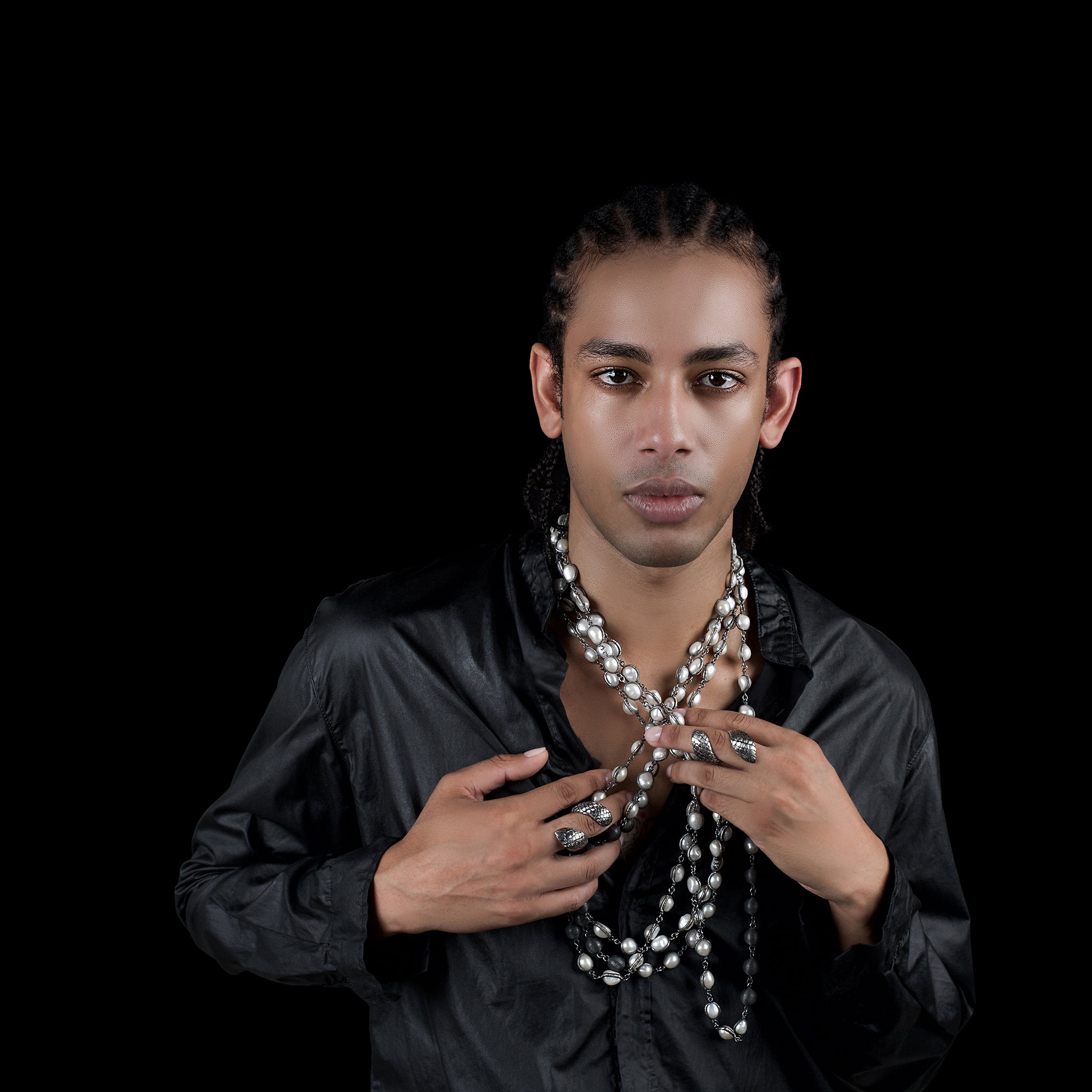 Uninterrupted Pearls Necklace