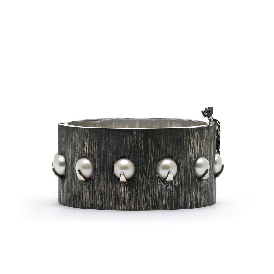 Captured Pearls Bracelet