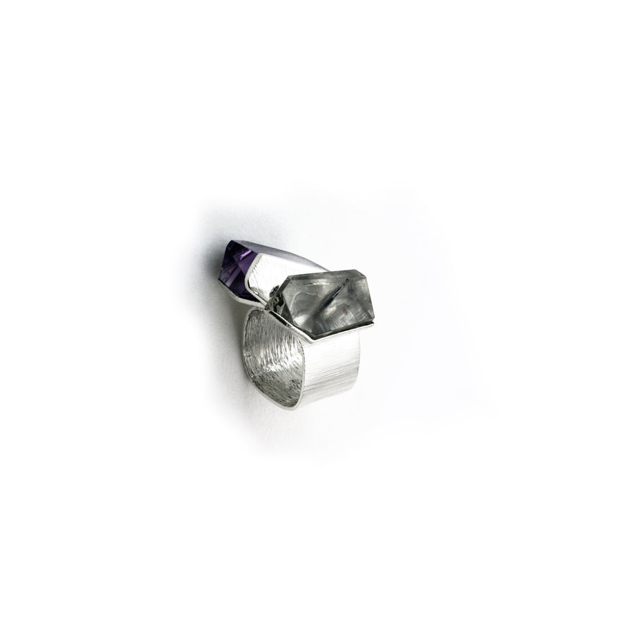 Crystal Links Ring