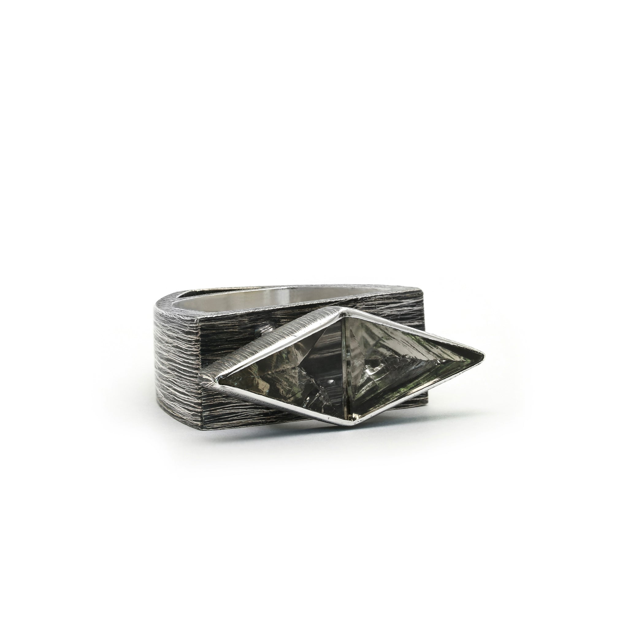 Dual Triangles Ring