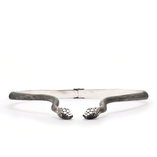 Embraced Collar